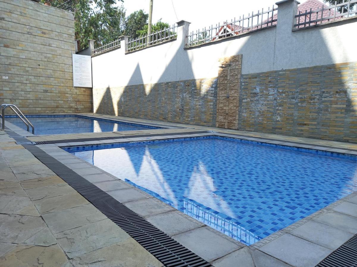The Alps Hotel Nakuru Exterior photo